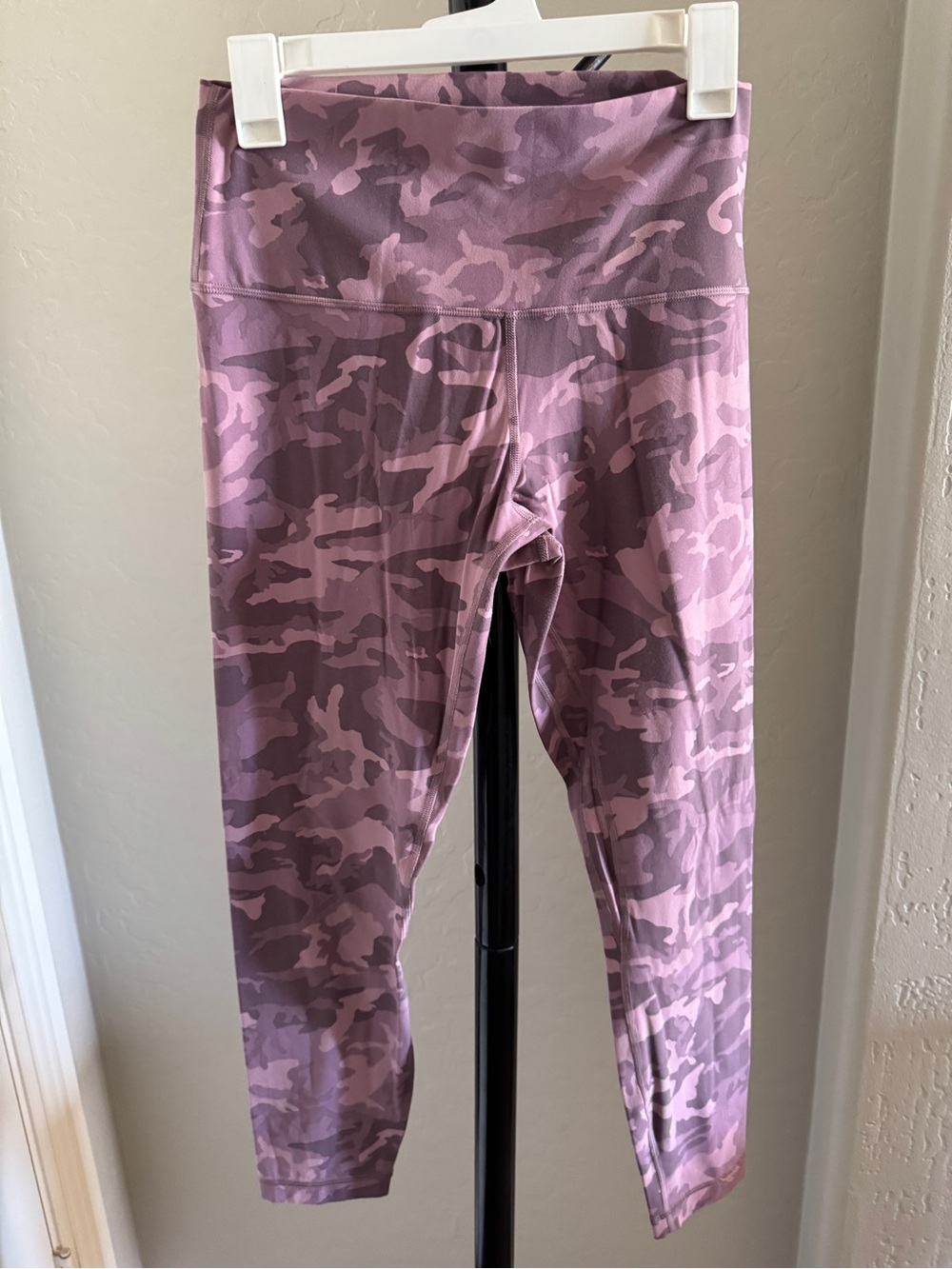 Women’s Lululemon Align Pink and Gray Camo Active Leggings - High Waist